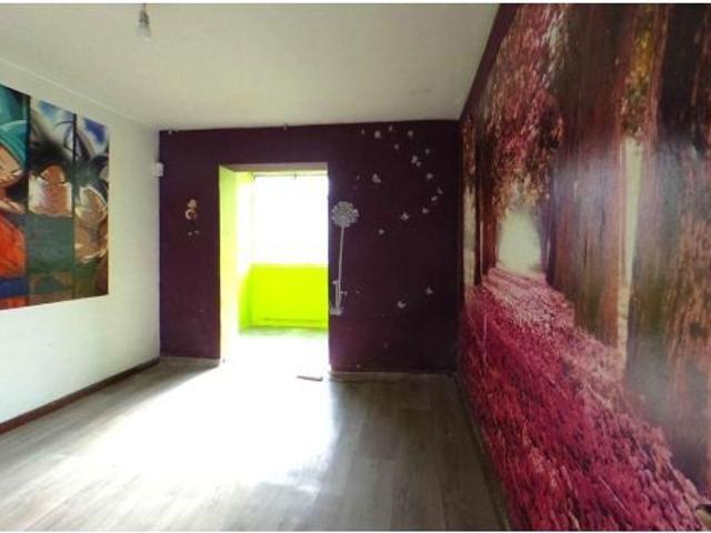 Oportunidad de Inversión: Piso en Aluche, Madrid por €265.000