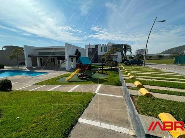 OPORTUNIDAD DE INVERSION TERRENOS EN VENTA FRENTE AL PARQUE METROPOLITANO EN CONDOMINIO