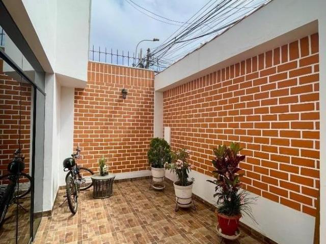 Oportunidad de Inversión Vendo Casa a 3 minutos de la UPC Chorrillos $ 270,000