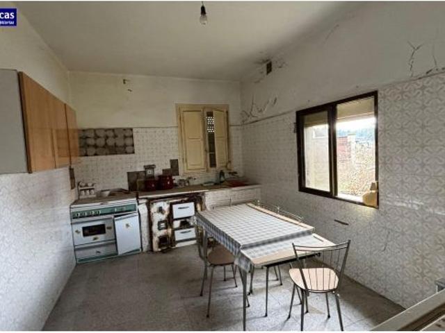 OPORTUNIDAD DE INVERSION VENTA DE CASA CON TERRENO EN CABAÑAS RARAS!