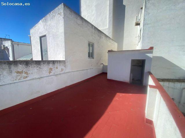 Oportunidad de Inversión y Vivienda en Ubicación Estratégica en Alcalá de los Gazules