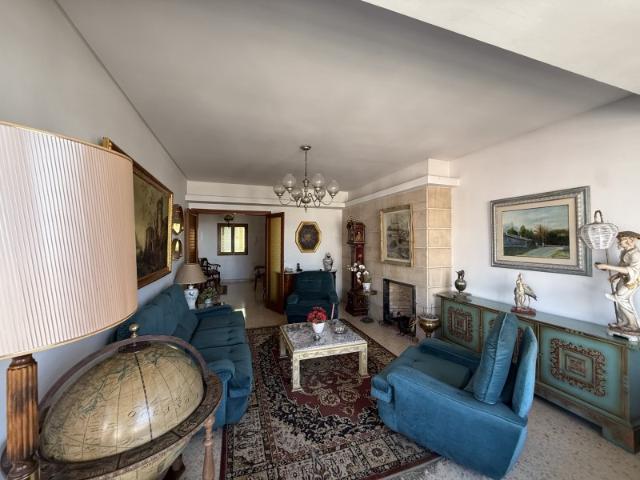 Oportunidad de Octavo Piso en Edificio Señorial