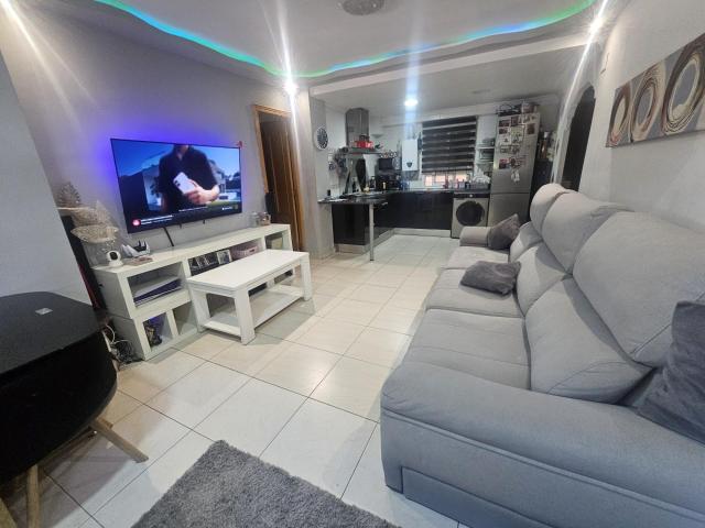 Se vende magnífica vivienda situada en segunda planta con ascensor en Plaza Músico Espí