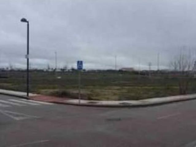 OPORTUNIDAD DE SUELO EN PELABRAVO