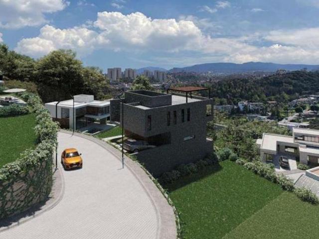 Oportunidad Dentro de Bosque Real Lote de 242m2 $4.3 mxn Solo 20% Enganche y Puedes empezar Construi
