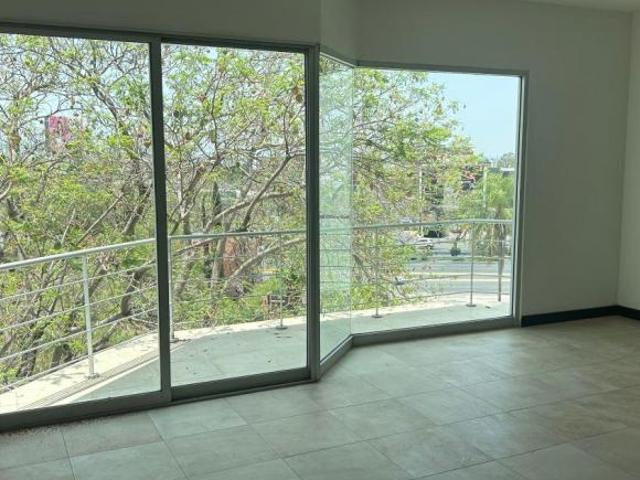 BAJA DE PRECIO! OPORTUNIDAD DEPARTAMENTO EN VENTA SOBRE BERNARDO QUINTANA, QRO