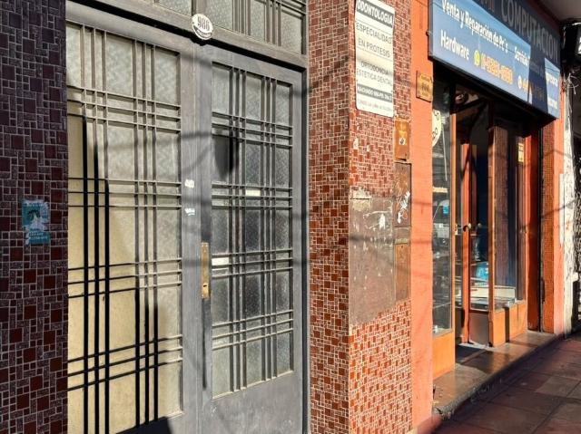 Oportunidad | Dto. 3 amb. SOLO USO PROFESIONAL | Morón Centro a 2 cuadras de la estacíon
