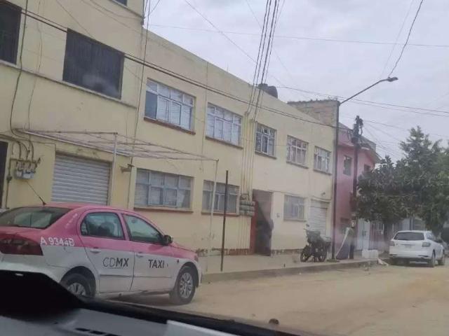Oportunidad edificio con 16 departamentos y un local