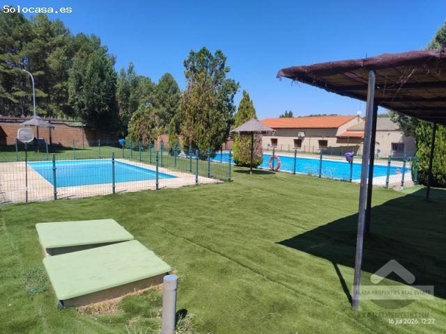 ¡Oportunidad en Valdenaya! Trillo Chalet de 6 dormitorios con piscina