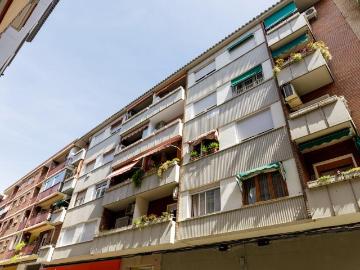 Oportunidad en Zaragoza Centro, junto a Universidad San Francisco: ¿Vivir bien o invertir mejor?