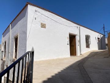 Oportunidad en Alhabia: Casa en la Alpujarra de Almería