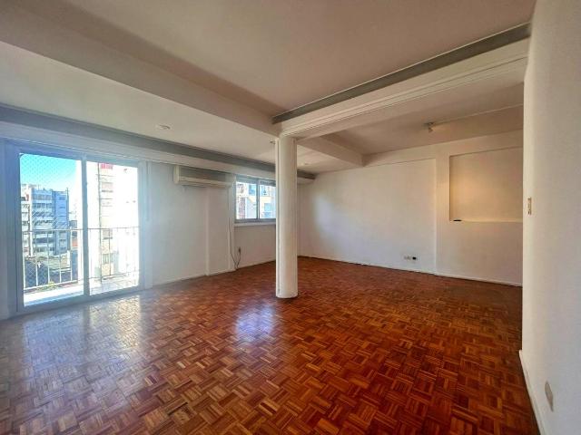 Oportunidad en Balvanera departamento venta 2 dorm balcon frente sol Amplio living