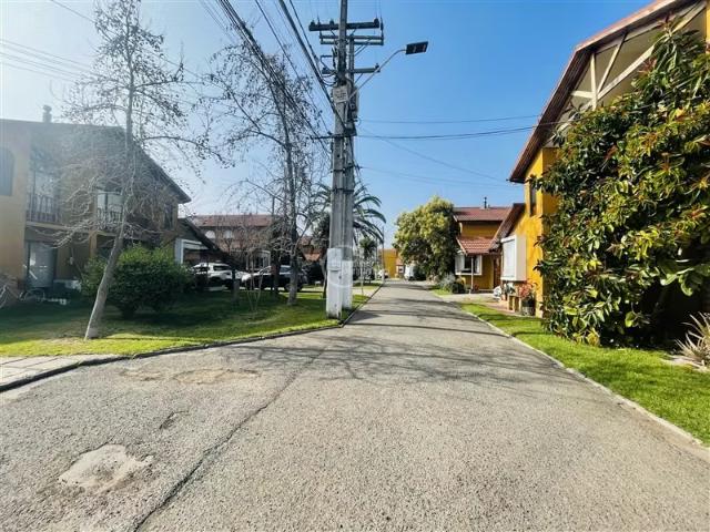 Oportunidad en Condominio 3d/2b 100/156 Ohiggins/La Feria DN | 3 dormitorios por 170000. 00 en Peñaflor