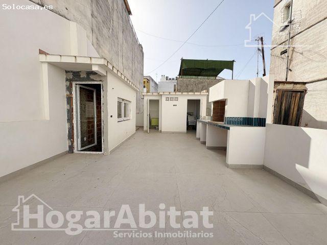 ¡OPORTUNIDAD EN EL CENTRO! CASA PARA REFORMAR CON TERRAZA Y TRASTERO