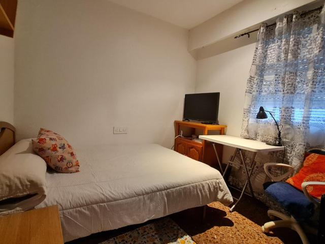¡OPORTUNIDAD EN L'OLLERIA! Piso de 122 m2 con ascensor, balcón acristalado y excelente distribución