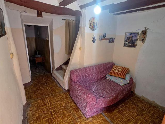¡Oportunidad en Olves Zaragoza ! Tradicional casa de pueblo de 291 m²