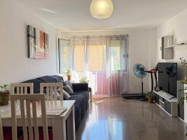 ¡Oportunidad en Sallent! Venta de piso amplio y adaptado PMR en Sallent