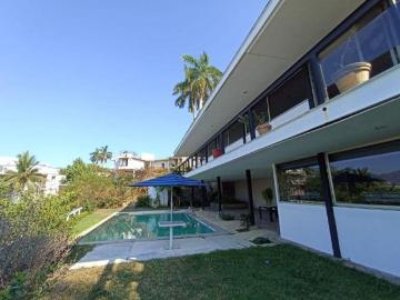 OPORTUNIDAD EXCLENTE CASA EN FRACCIONAMIENTO LAS PLAYAS ACAPULO