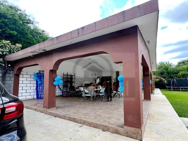 OPORTUNIDAD HERMOSA QUINTA LISTA PARA DISFRUTAR ANTES ENTRE ALAMO Y ALLENDE NL