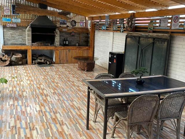 Oportunidad Inversionistas! Casa Equipada 4D 2B! 4 dormitorios por 1950.00 en El Tabo