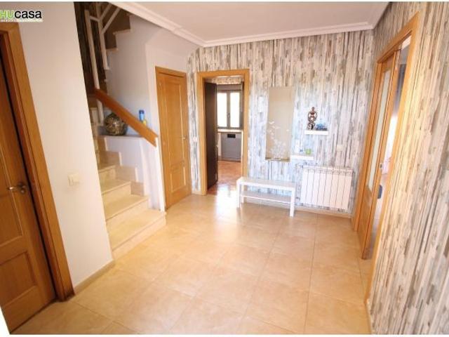 ¡OPORTUNIDAD MAGAN CHALET PAREADO DE 4 DORM OPCION A 5 DORM. 3 BAÑOS, 237 M2 DE PARCELA, 21