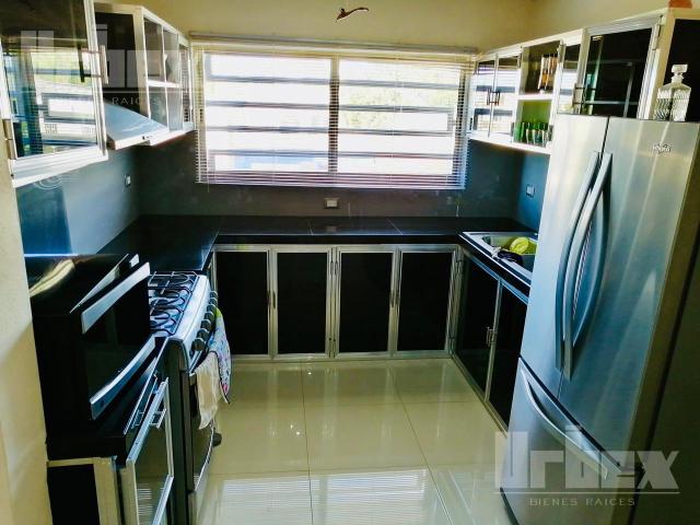 ?OPORTUNIDAD ?NICA! SE VENDE HERMOSA CASA DE 3 NIVELES EN CAMPECHE