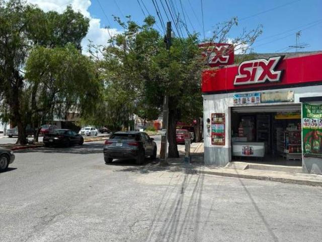 Oportunidad para inversión. Se vende esquina con 3 negocios