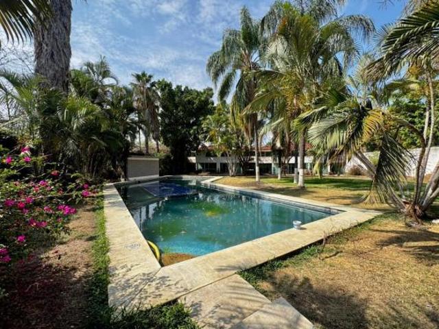 Oportunidad para inversionistas, 6 casas independientes en un predio, Jiutepec