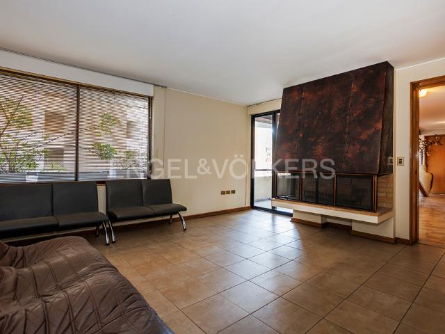 Oportunidad para remodelar, Penthouse en El Golf