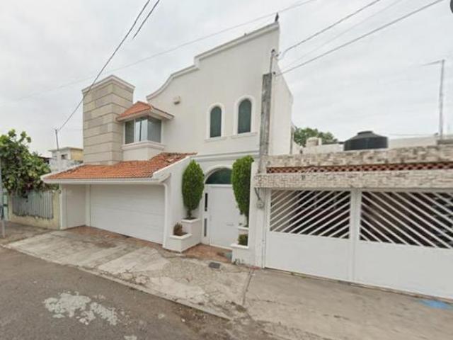¡OPORTUNIDAD PATRIMONIAL EXCEPCIONAL EN EL PUERTO DE VERACRUZ! PROPIEDAD EN LA CALLE IGNACIO DE LA L