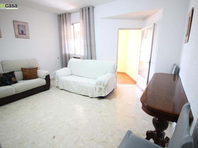 ¡OPORTUNIDAD POLIGONO 3 DORM 1 BAÑO, ASCENSOR, CALEFACCIÓN CENTRAL INCLUIDA 850€!
