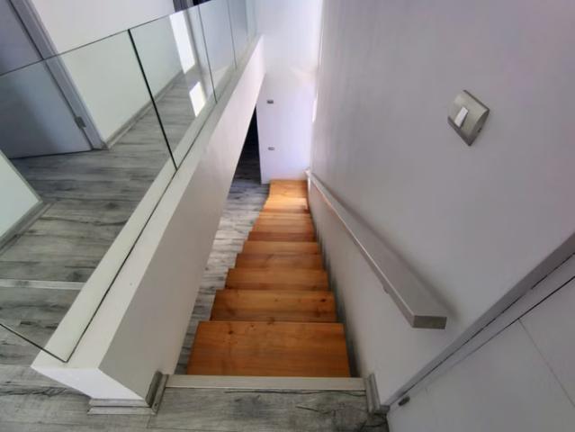 Oportunidad rebajada amplia y moderna casa en Condominio Lonquén Norte | 5 dormitorios por 18000.00 en Calera de Tango