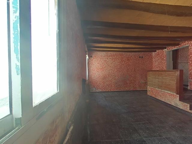 Oportunidad Sant Vicenç de Castellet: Vivienda 50m² a Reformar