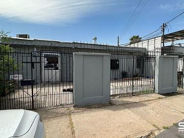 Casa en venta en Coipue, Macul - Escritorio