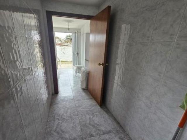 OPORTUNIDAD! SE VENDE CASA DE PIEDRA EN CASTROVERDE