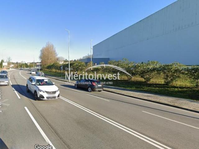 Oportunidade – 4000 m2 terreno na Maia