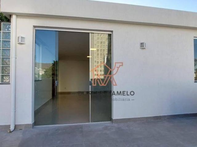 OPORTUNIDADE! COBERTURA 4 QUARTOS 3 vagas de garagem 200m2 Localizado no melhor ponto do bairro