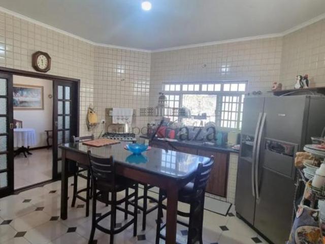 Oportunidade Casa Terras de São João Jacareí 4 Dormitórios 500m²