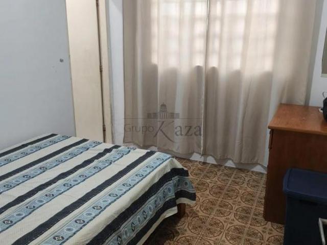 Oportunidade Casa Térrea com Edícula Cidade Morumbi 3 Dormitórios 129m²