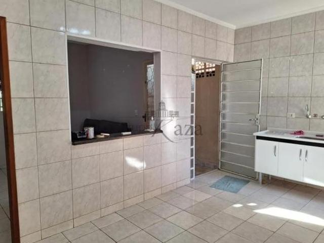 Oportunidade Casa Térrea Jardim das Cerejeiras 2 Dormitórios 95m²