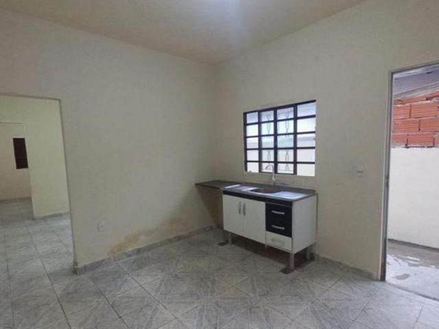 Oportunidade, Casa Térrea Jardim Pararangaba, Zona Leste, 1 Dormitório, 2 Garagem, Quintal, Vazia