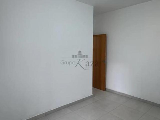 Oportunidade Casa Vila Olympia 2 Dormitórios 130m²