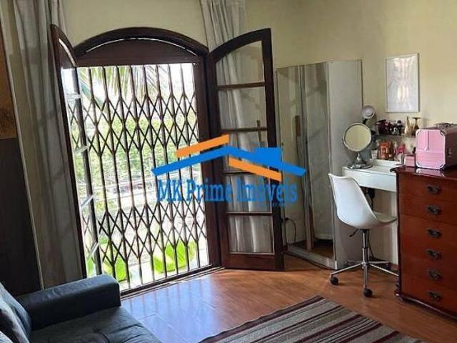 OPORTUNIDADE: CASA AMPLA NO PARQUE IPÊ SP