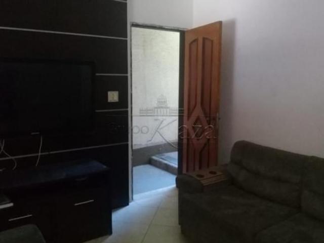Oportunidade Casa Campo dos Alemães 2 Dormitórios 170m²