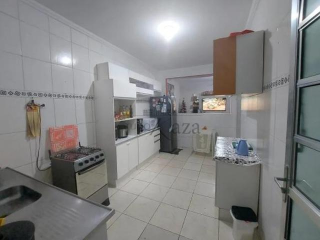 Oportunidade Casa Campo dos Alemães 3 Dormitórios 100m²