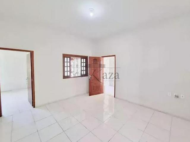 Oportunidade Casa Comercial ou Residencial Centro 3 Dormitórios 183m² terreno 298m²