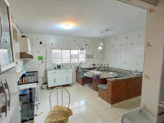 Oportunidade Casa Comercial Residencial Parque industrial 6 Dormitórios 300m²