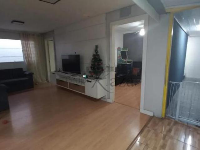 Oportunidade Casa Conjunto Residencial Dom Pedro I 3 Dormitórios 140m²