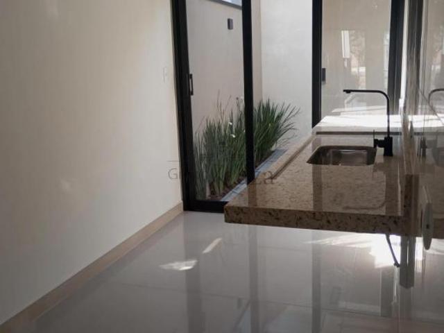 Oportunidade Casa de Condomínio Jardim Jacinto Jacareí 3 Dormitórios 123m²