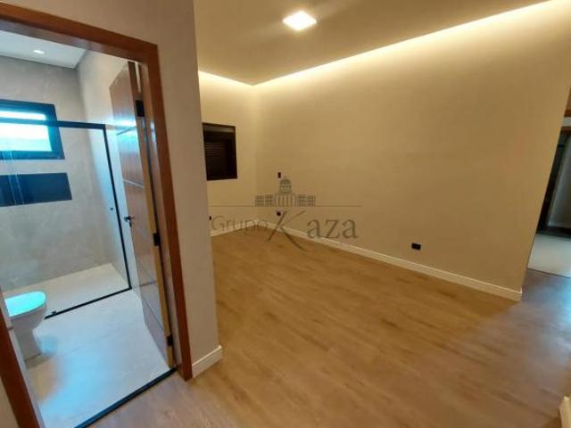 Oportunidade Casa de Condomínio Jardim Jacinto Jacareí 3 Dormitórios sendo 3 suítes 148m²